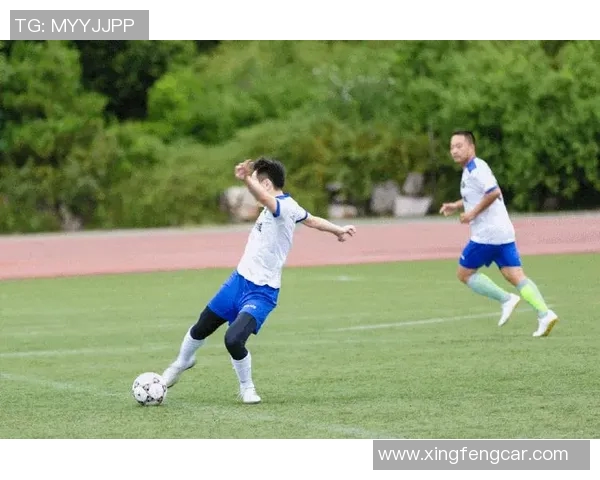 足球即时比分手机版助你随时掌握比赛动态尽享精彩赛事体验